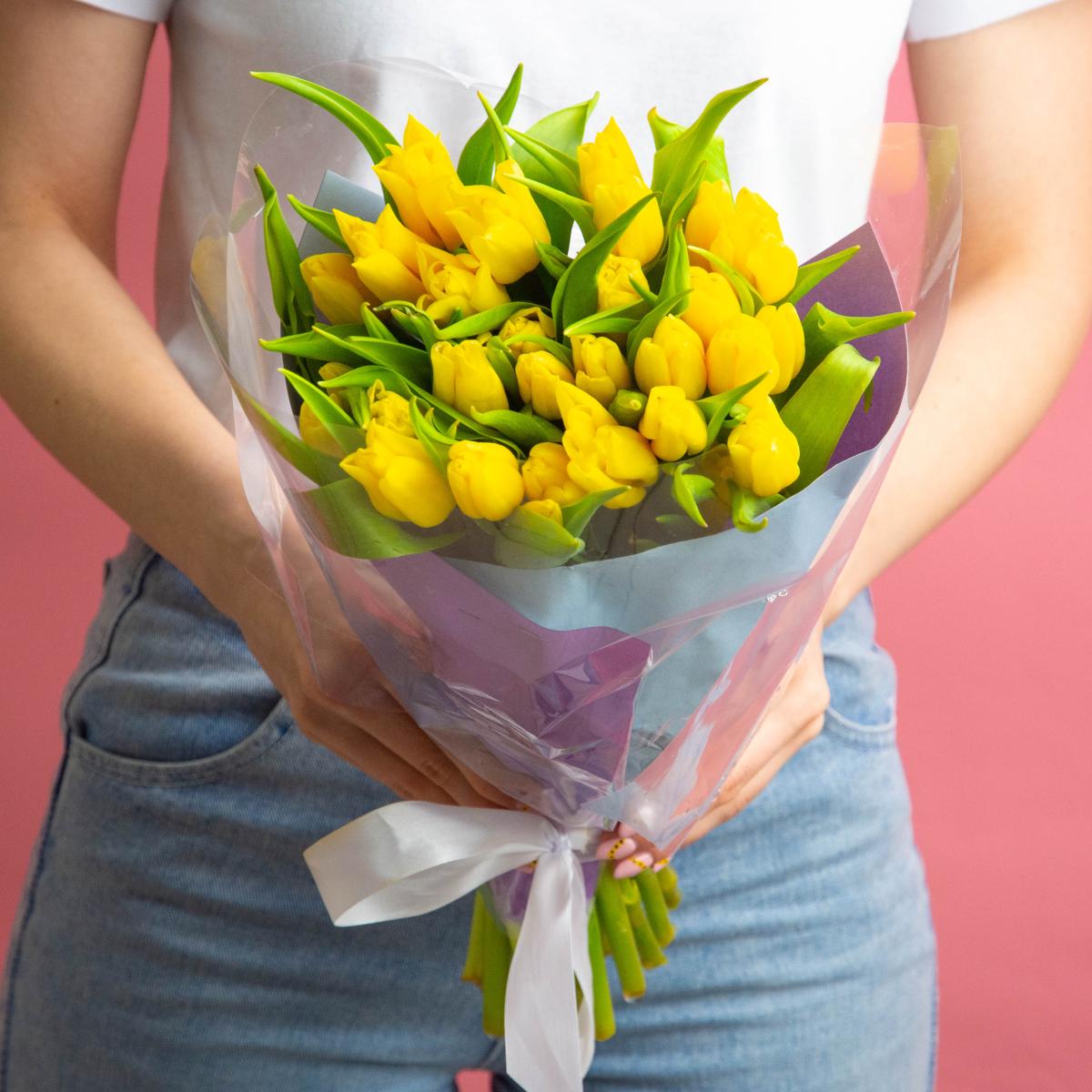 Желтые тюльпаны (33 шт.)