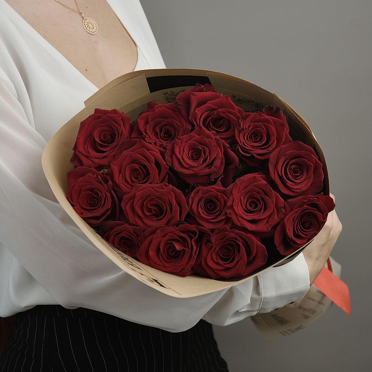 15 красных роз 40 см