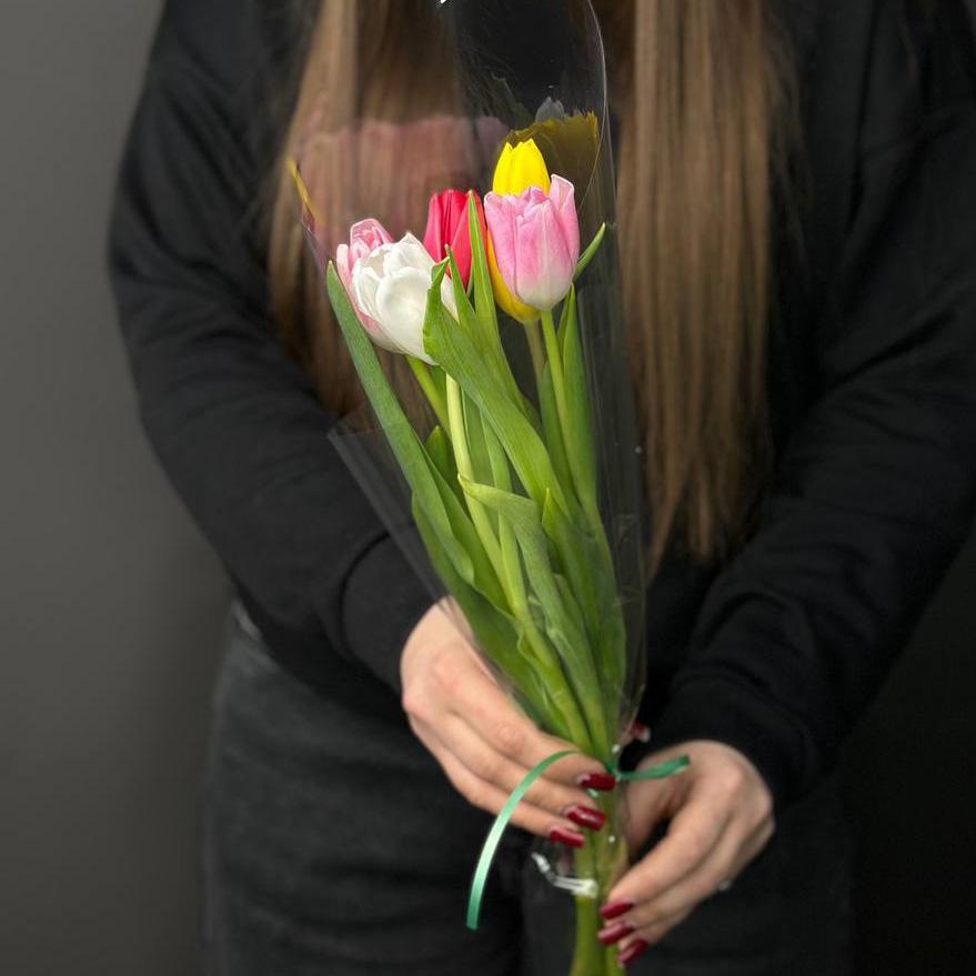 Букет 5 тюльпанов