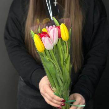 Букет 9 тюльпанов