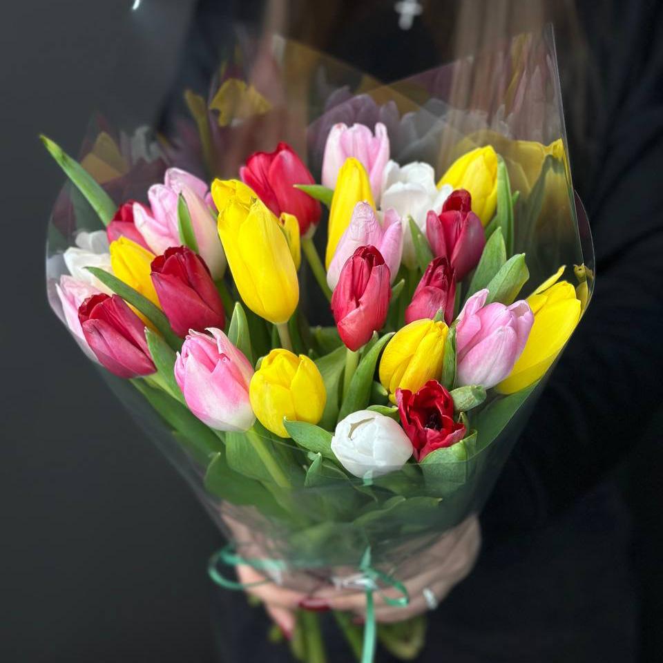 Букет 25 тюльпанов