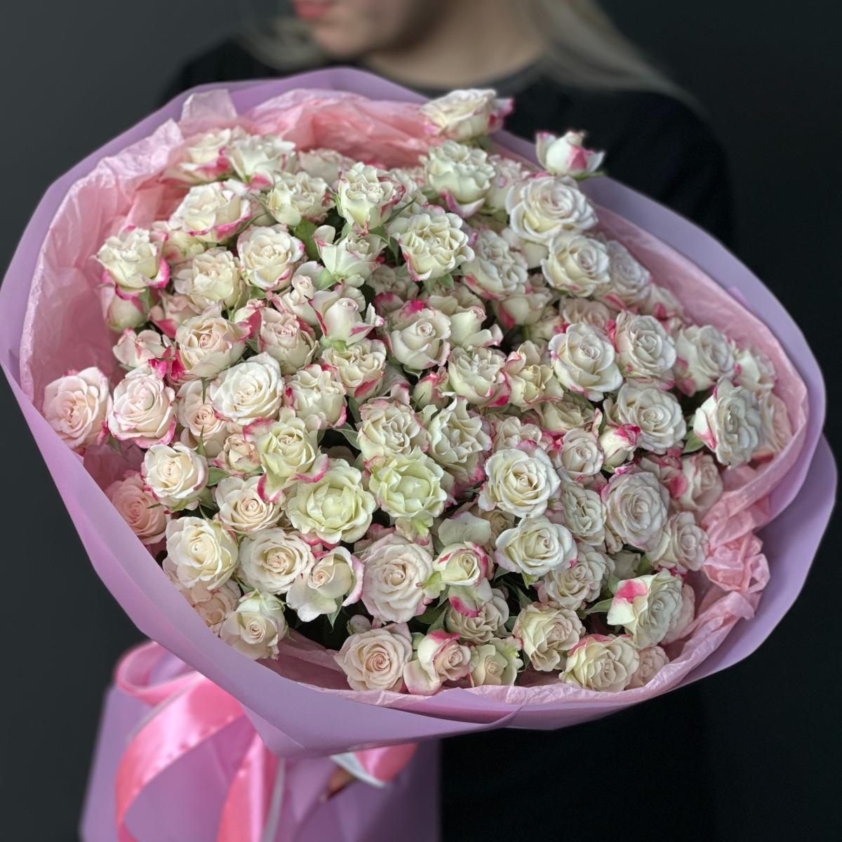 Букет из 25 кустовых роз