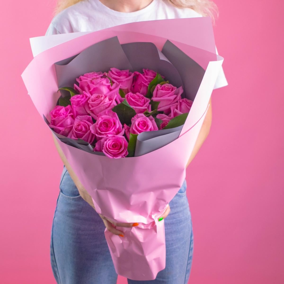 Розы Россия 50 см. розовые 17 шт.