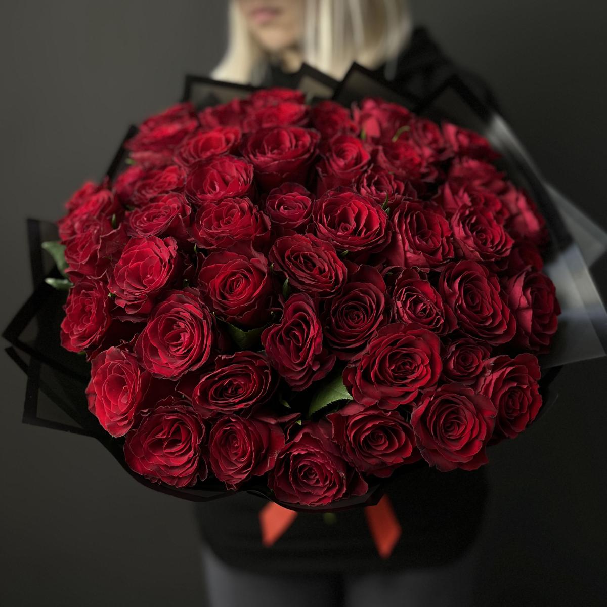 Розы Кения красные 51 шт