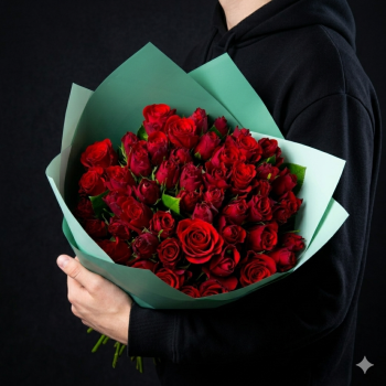 Букет из 51 красной кенийской розы