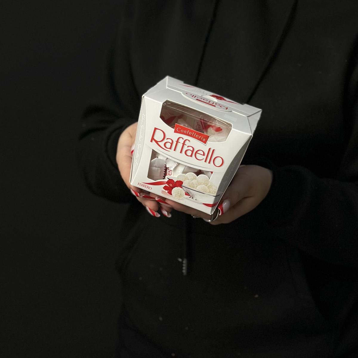 Конфеты Raffaello