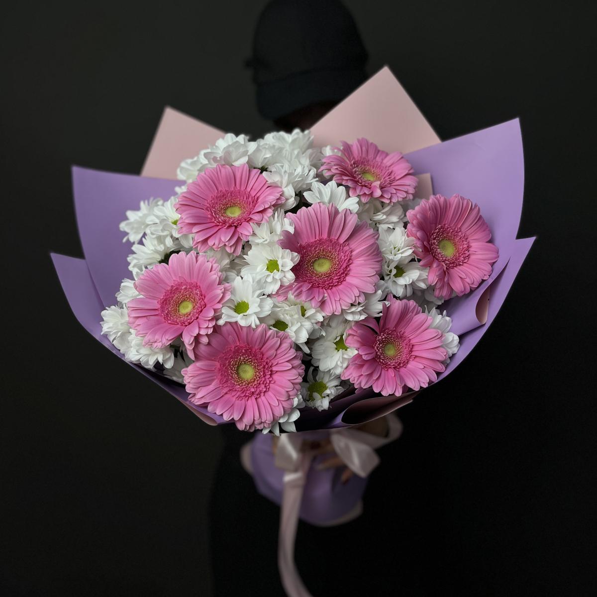 Букет 7 гербер с хризантемами