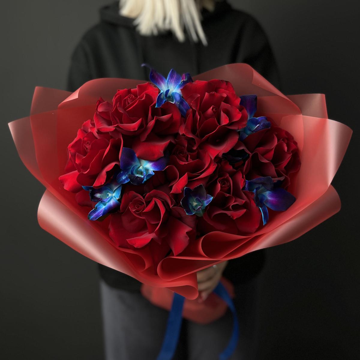 7 роз с орхидеями