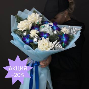 Букет с розами, гортензией и нобилисом