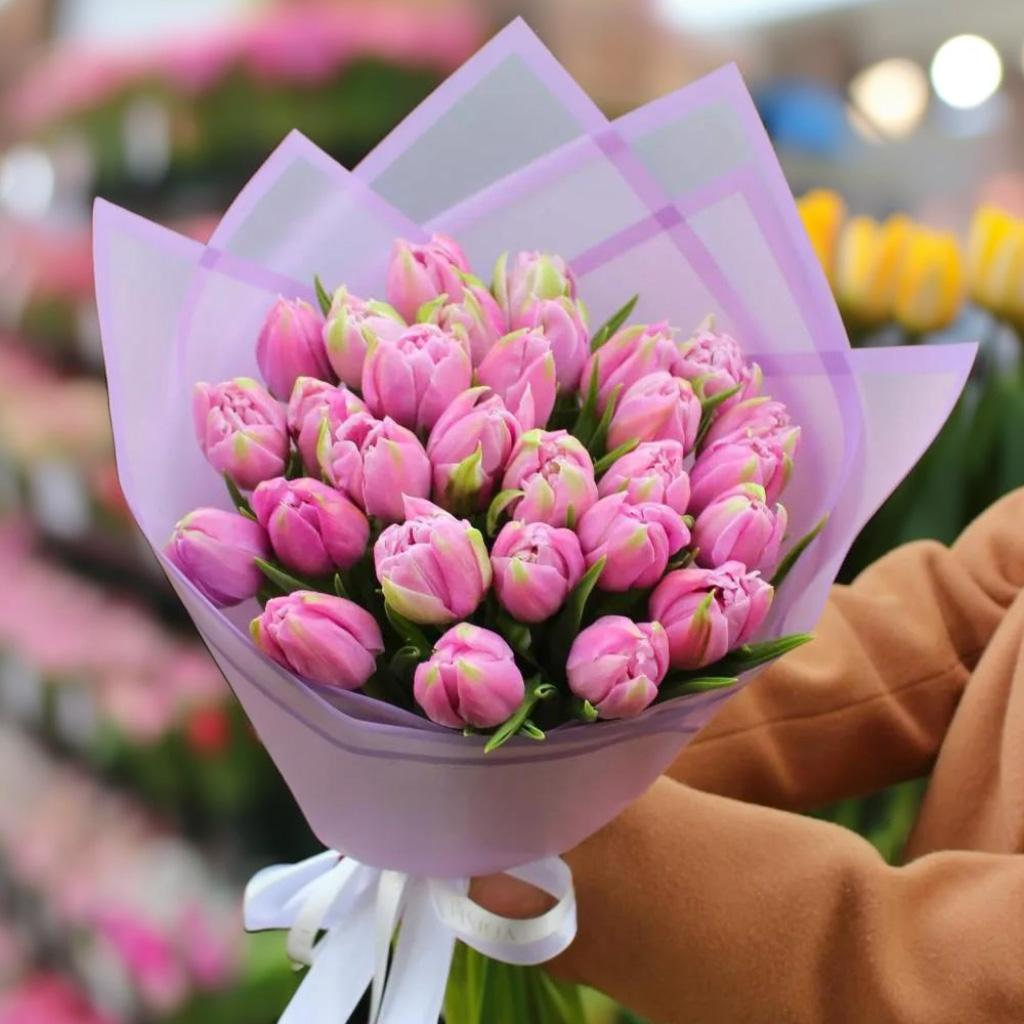29 розовых тюльпанов
