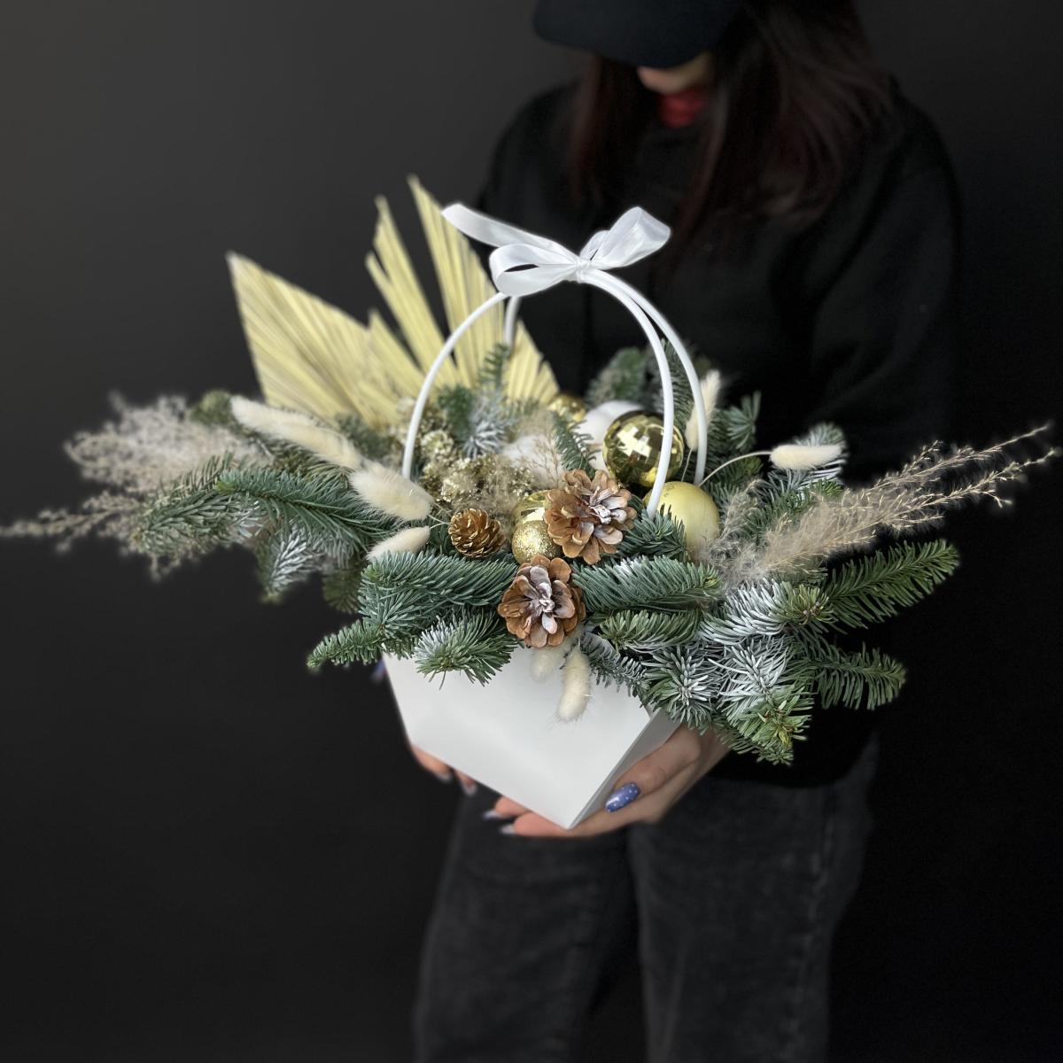 Сумочка с нобилисом и сухоцветами