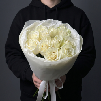 Букет из 11 белых роз