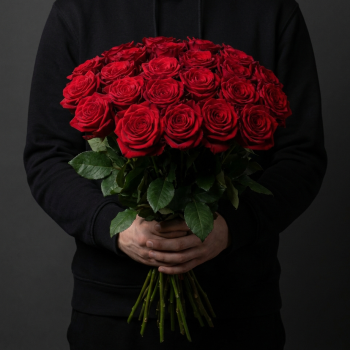 31 роза 80 см под ленту