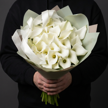 Букет из 25 калл