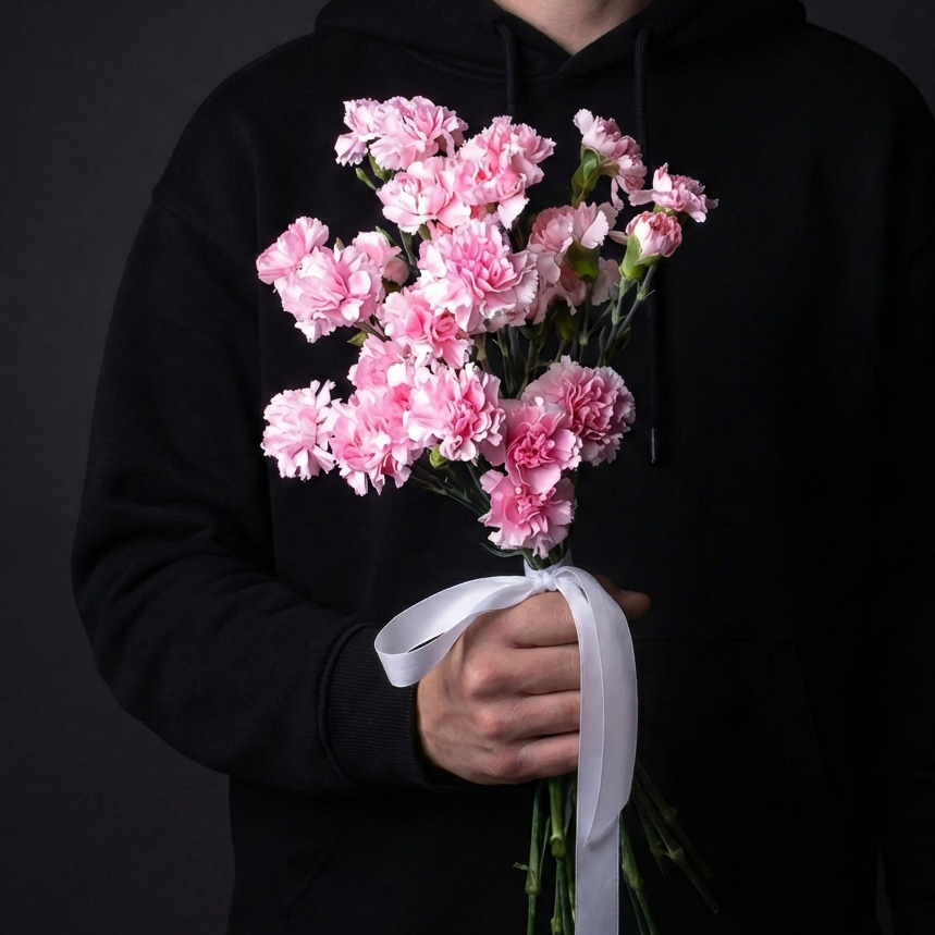 9 розовых кустовых гвоздик под ленту