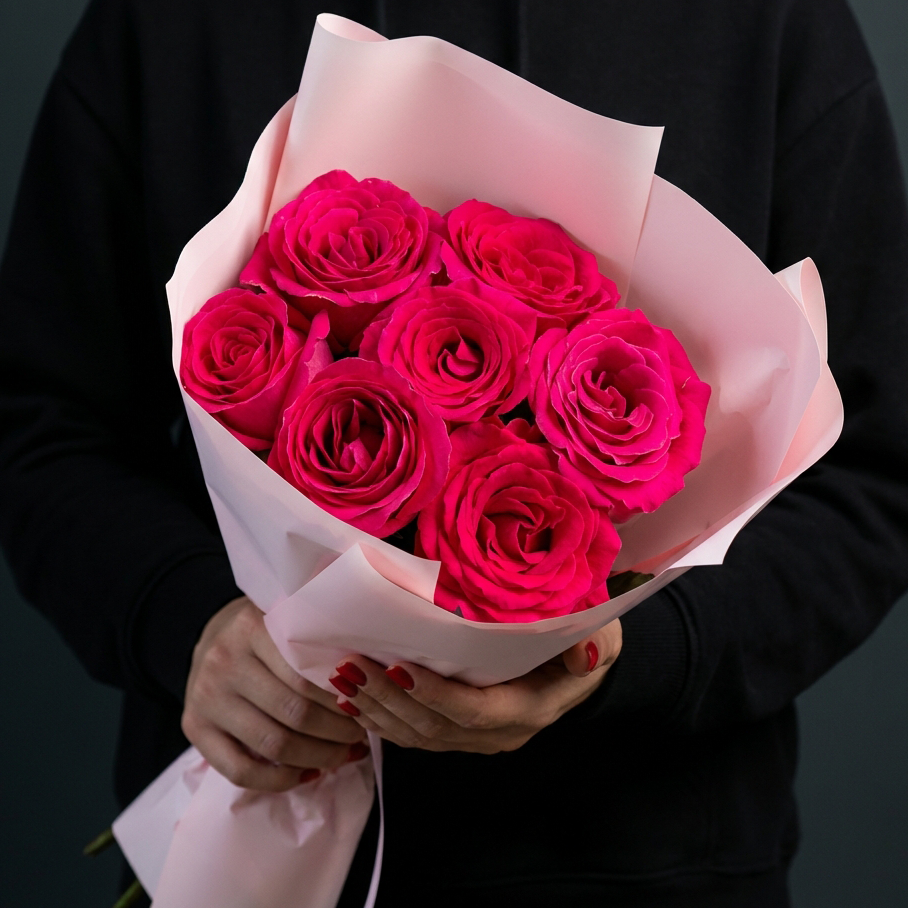 Букет из темно розовых роз 60 см