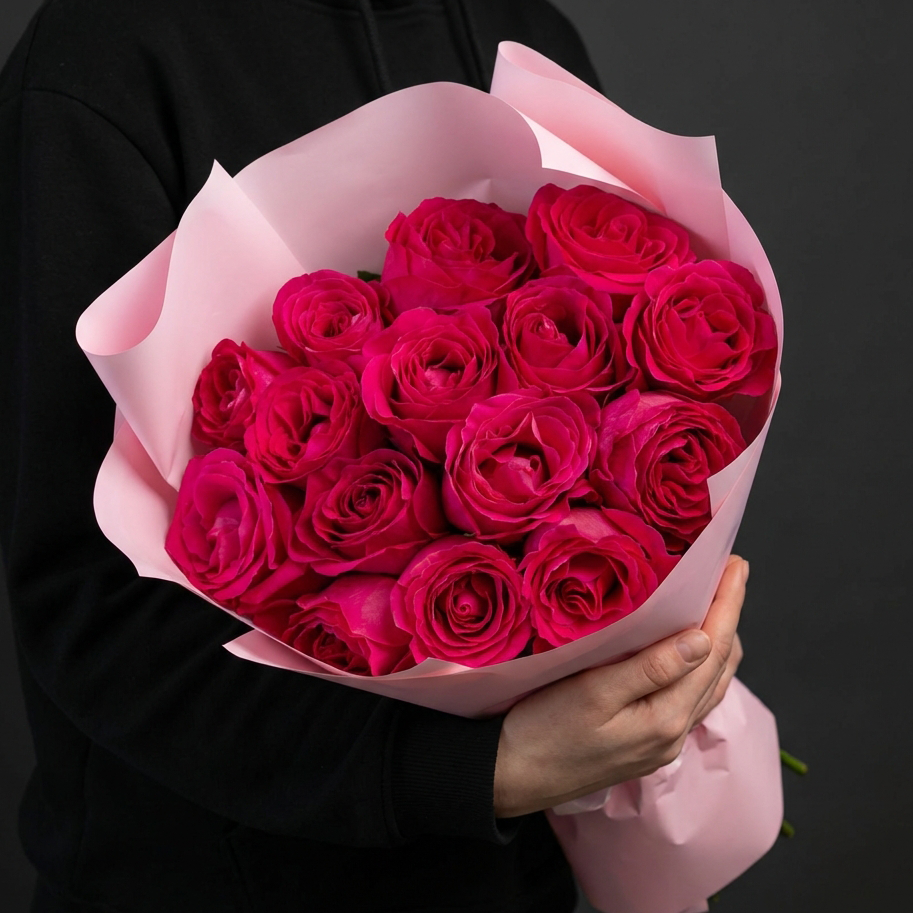 Букет из темно розовых роз 60 см