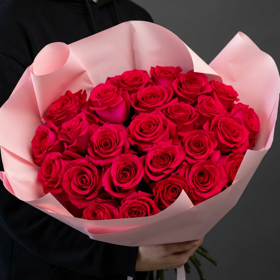 Букет из темно розовых роз 60 см